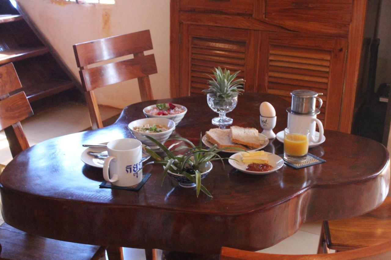 センモノロム Terre De Lumiere Bed & Breakfast エクステリア 写真